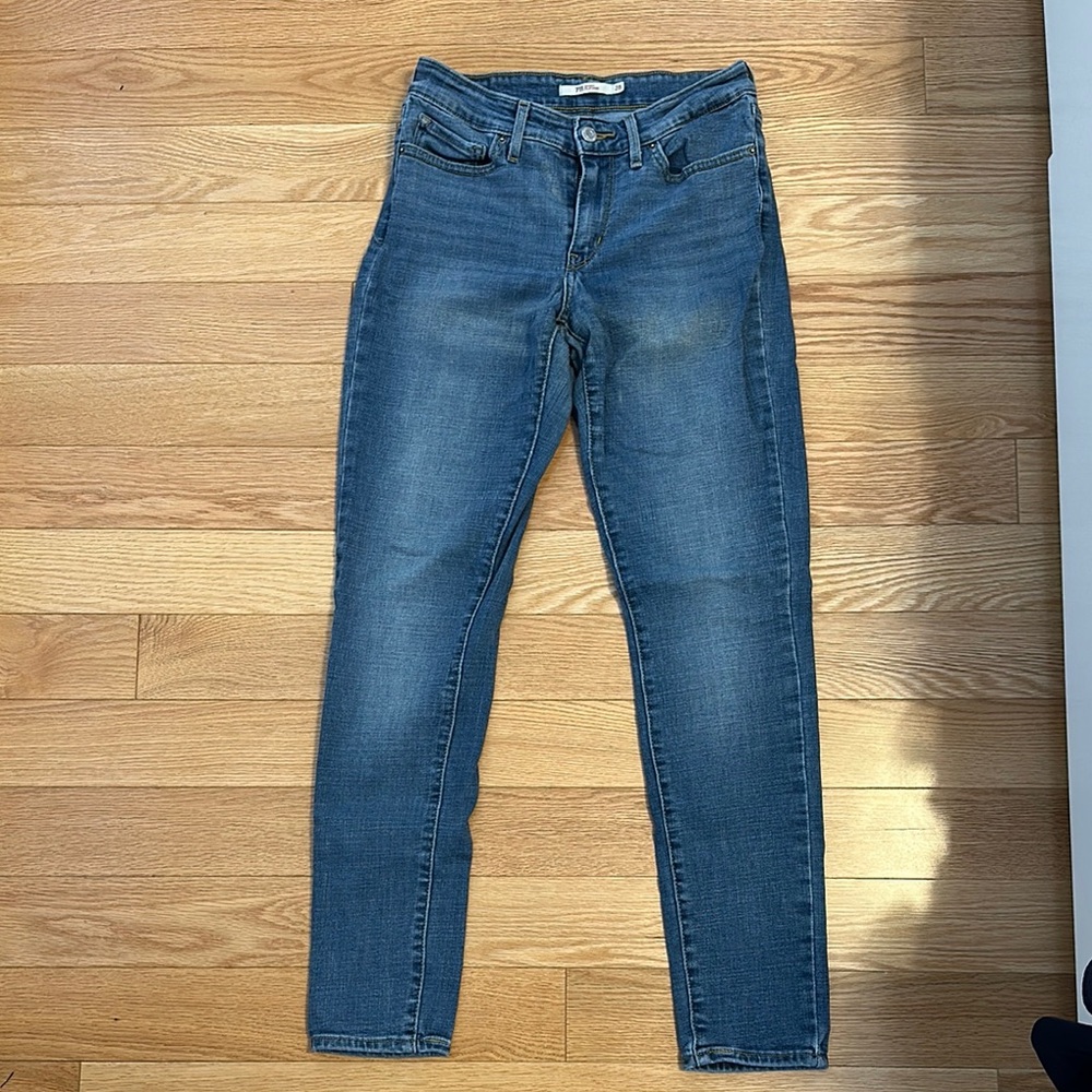 LEVI Women's Blue Jeans